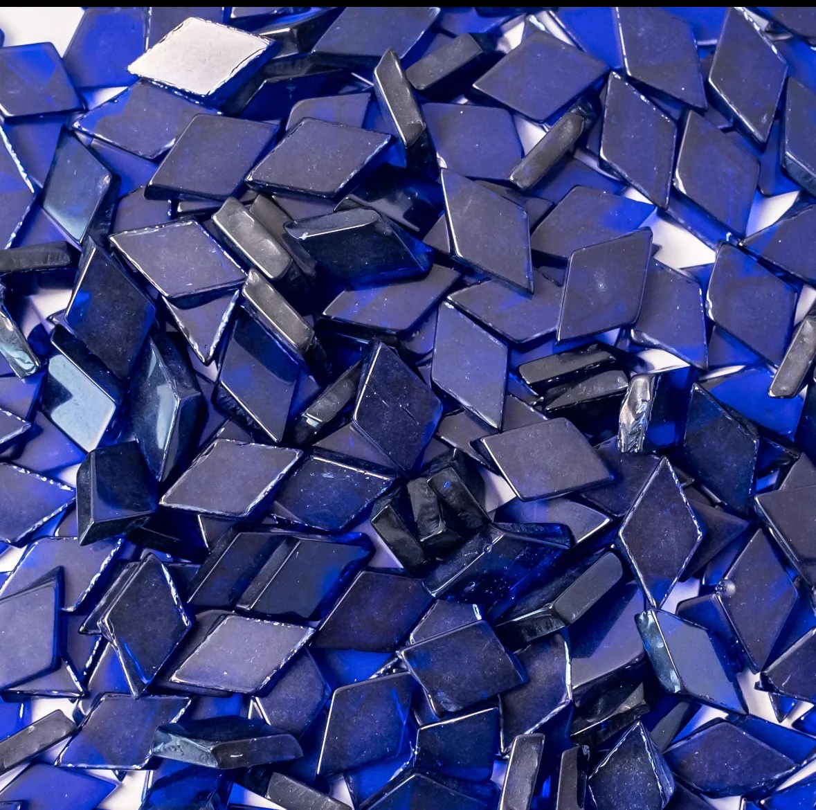 DIY Handcut Turkish Mosaic Glass Pieces - Diamond Shapes (100g Pack) - Image 3