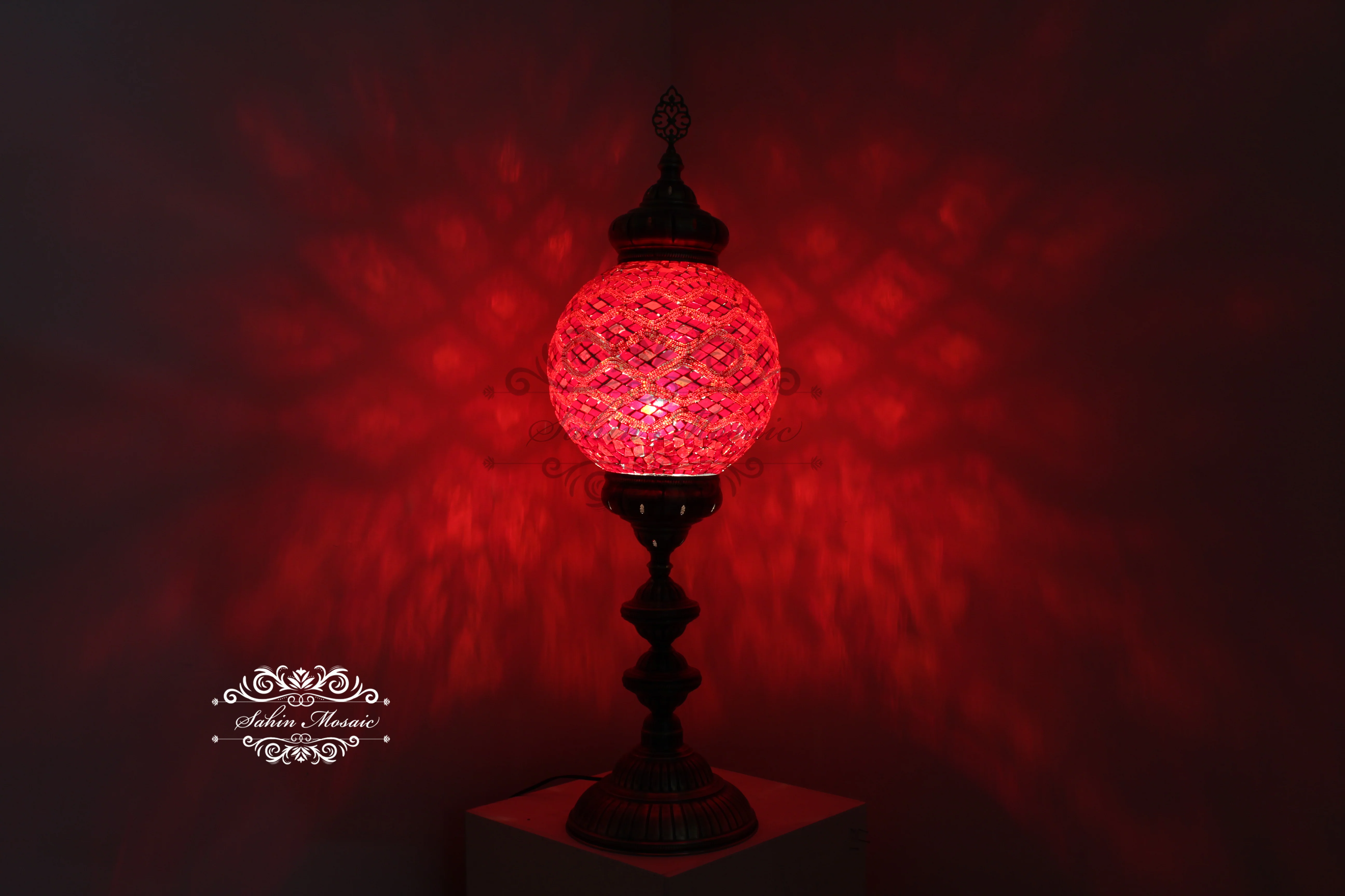 MOSAIC FLOOR / TABLE LAMP WITH 30CM (12") GLOBE