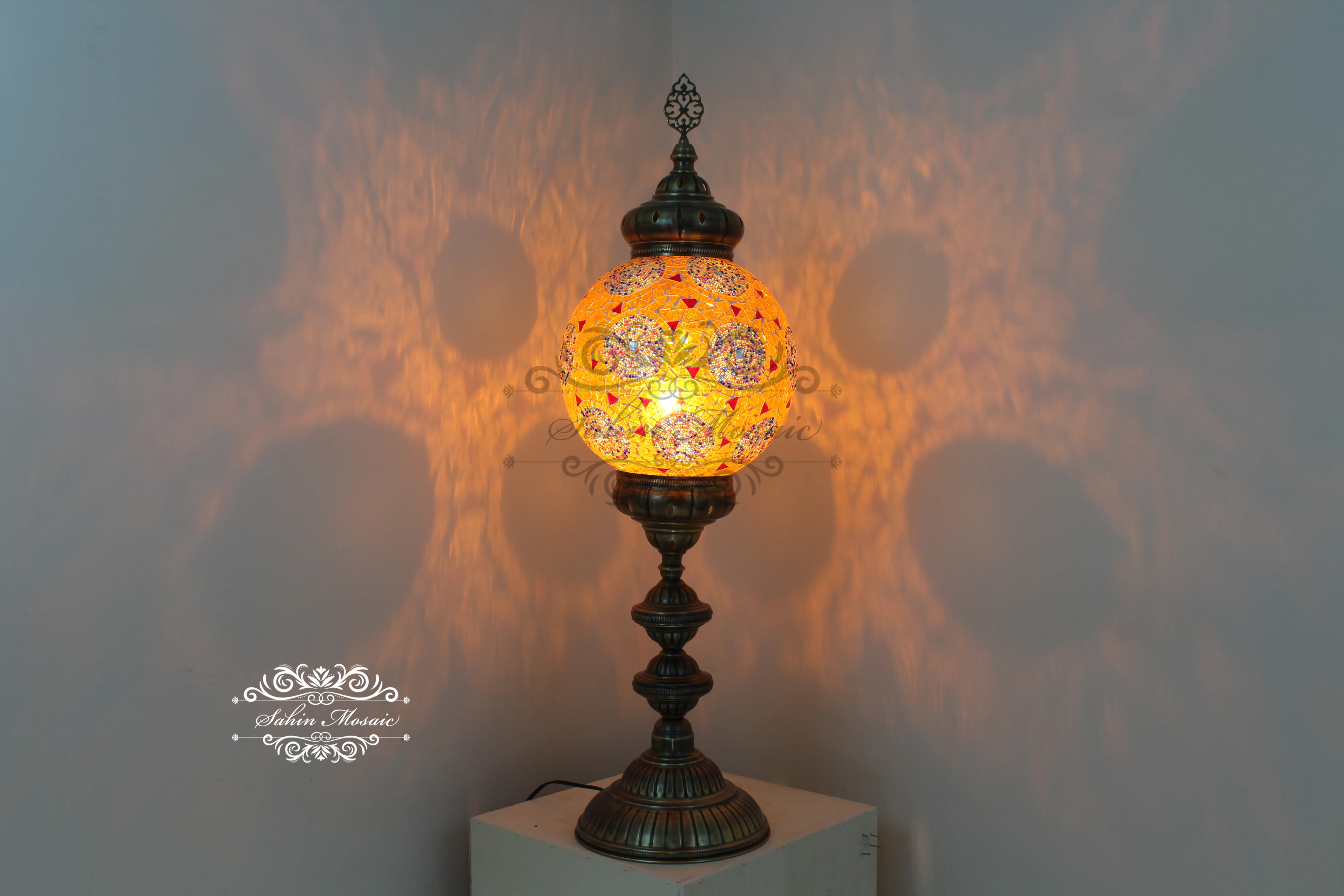 MOSAIC FLOOR / TABLE LAMP WITH 30CM (12") GLOBE - Image 2