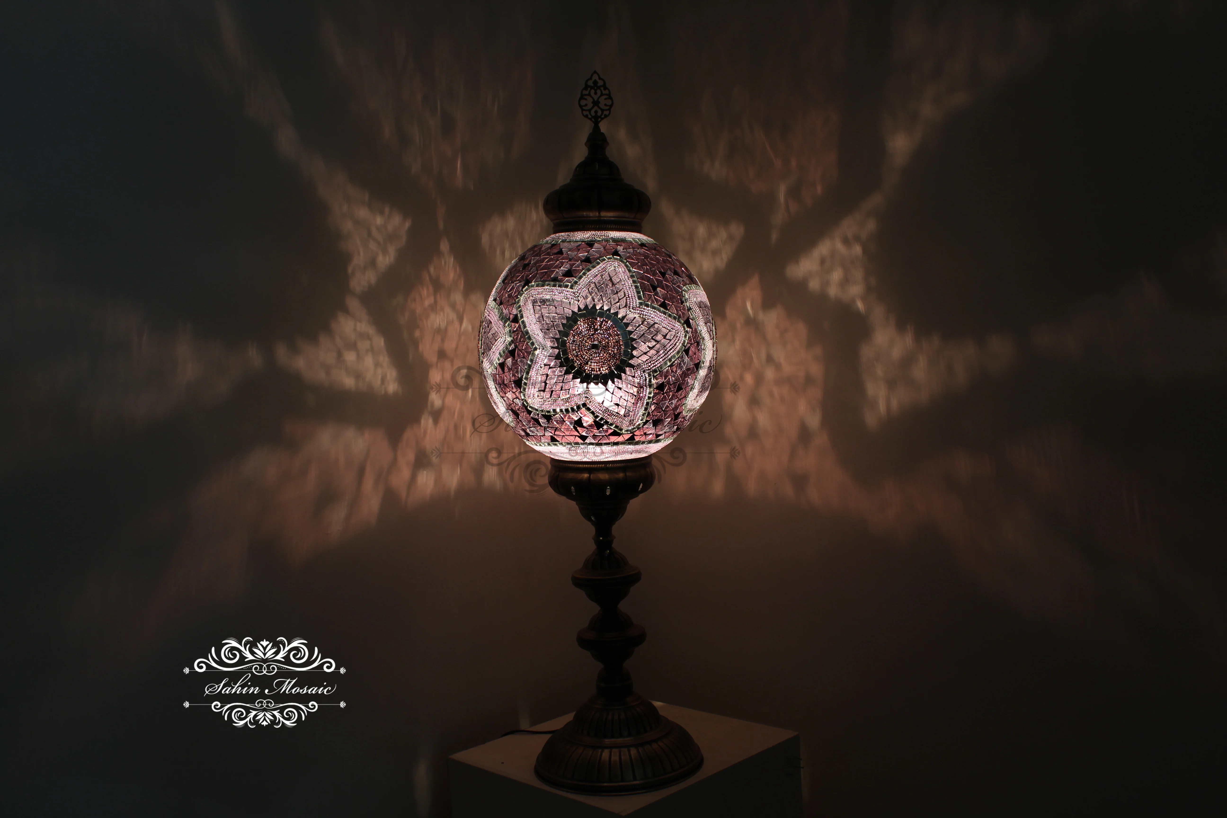 MOSAIC FLOOR / TABLE LAMP WITH 35CM (14") GLOBE - Image 2