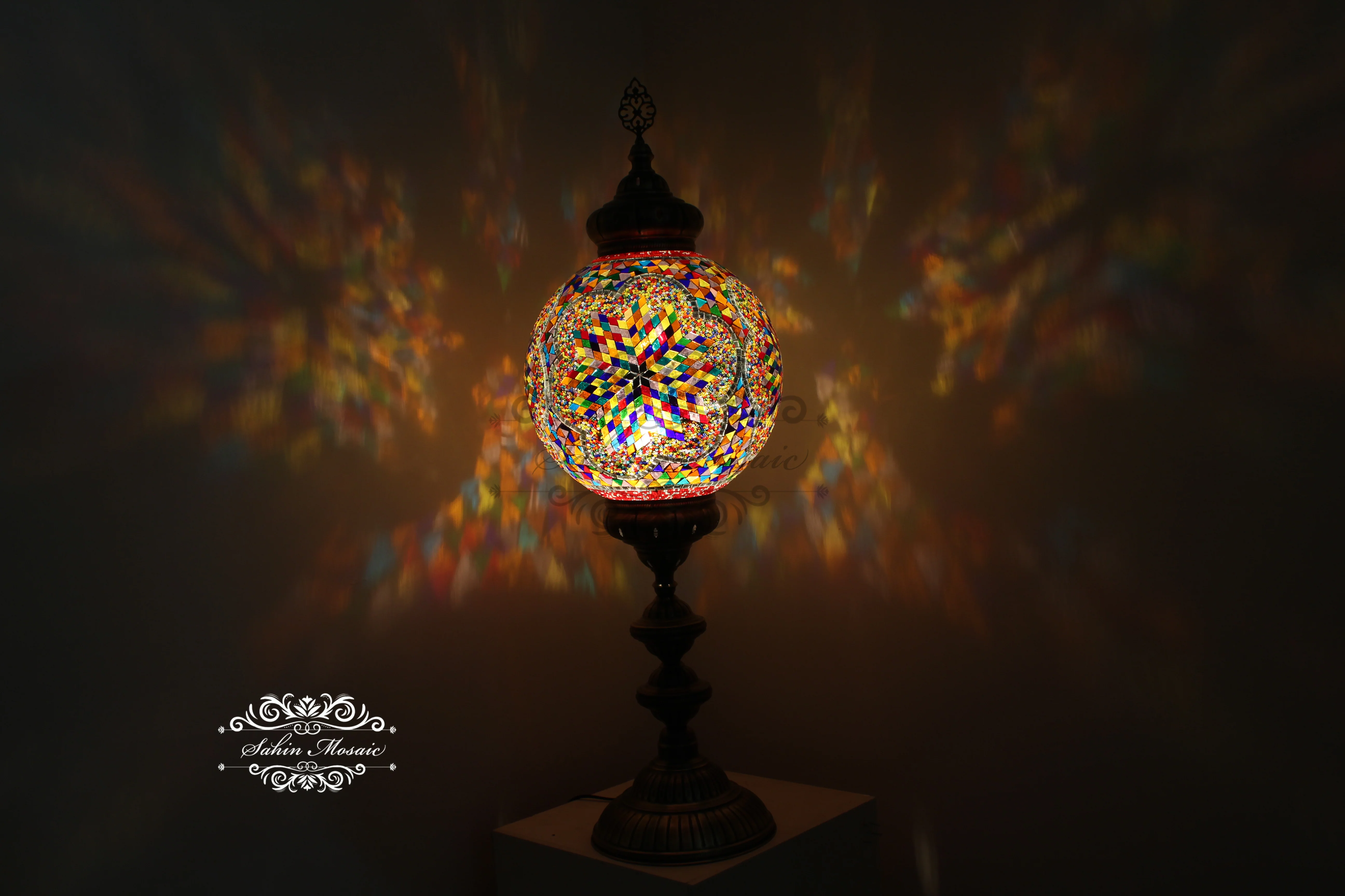 MOSAIC FLOOR / TABLE LAMP WITH 35CM (14") GLOBE