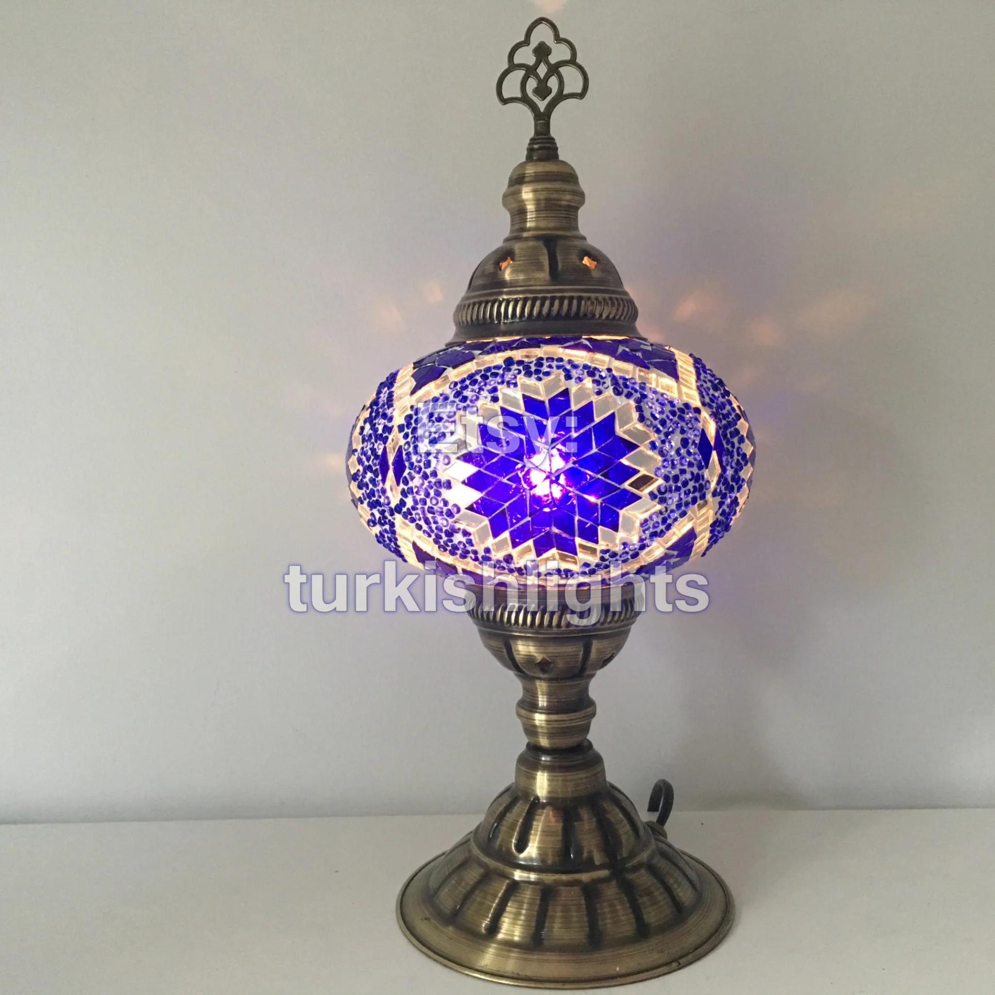 MOSAIC TABLE LAMP - LARGE GLOBE