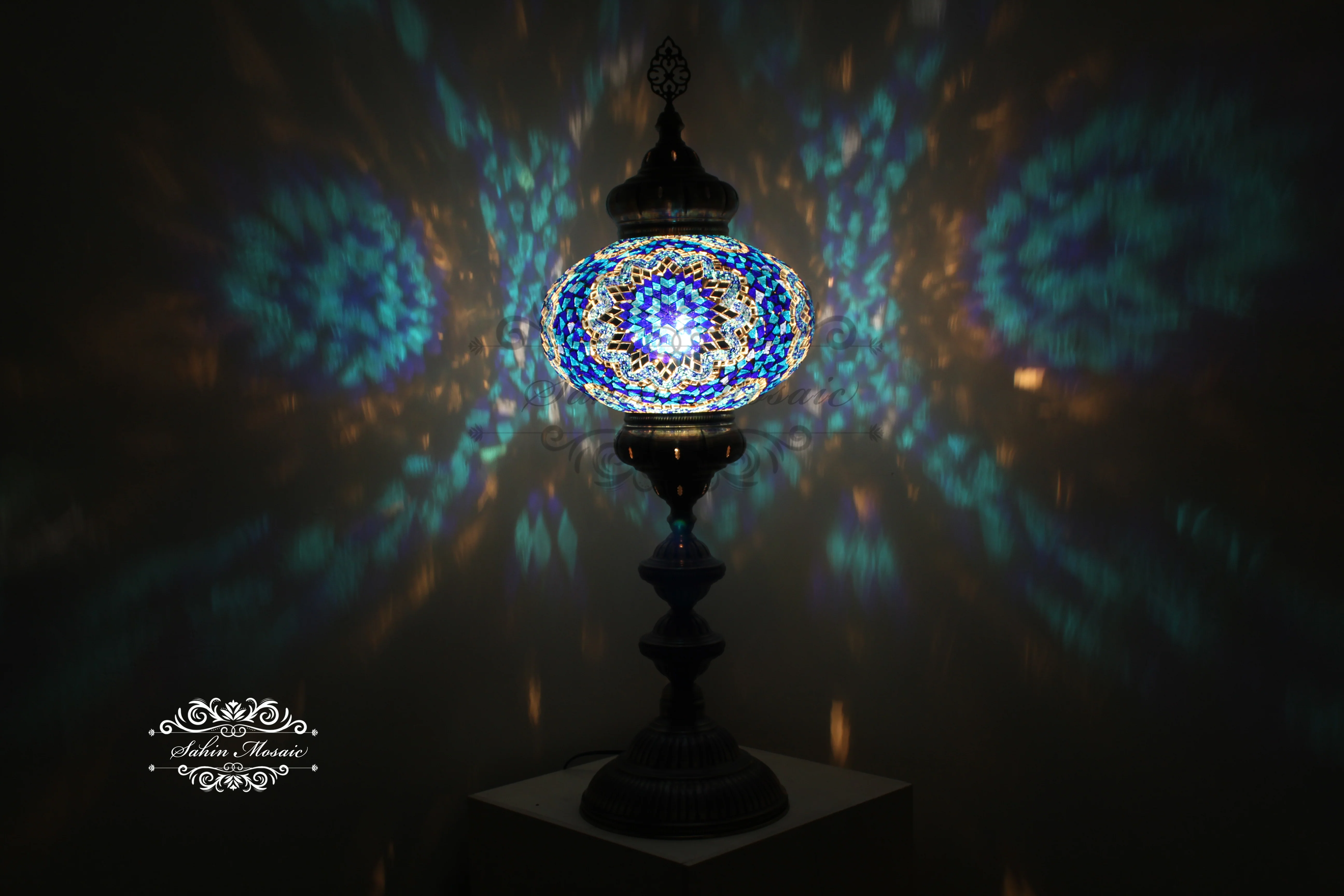 NO6 SIZE MOSAIC FLOOR / TABLE LAMP