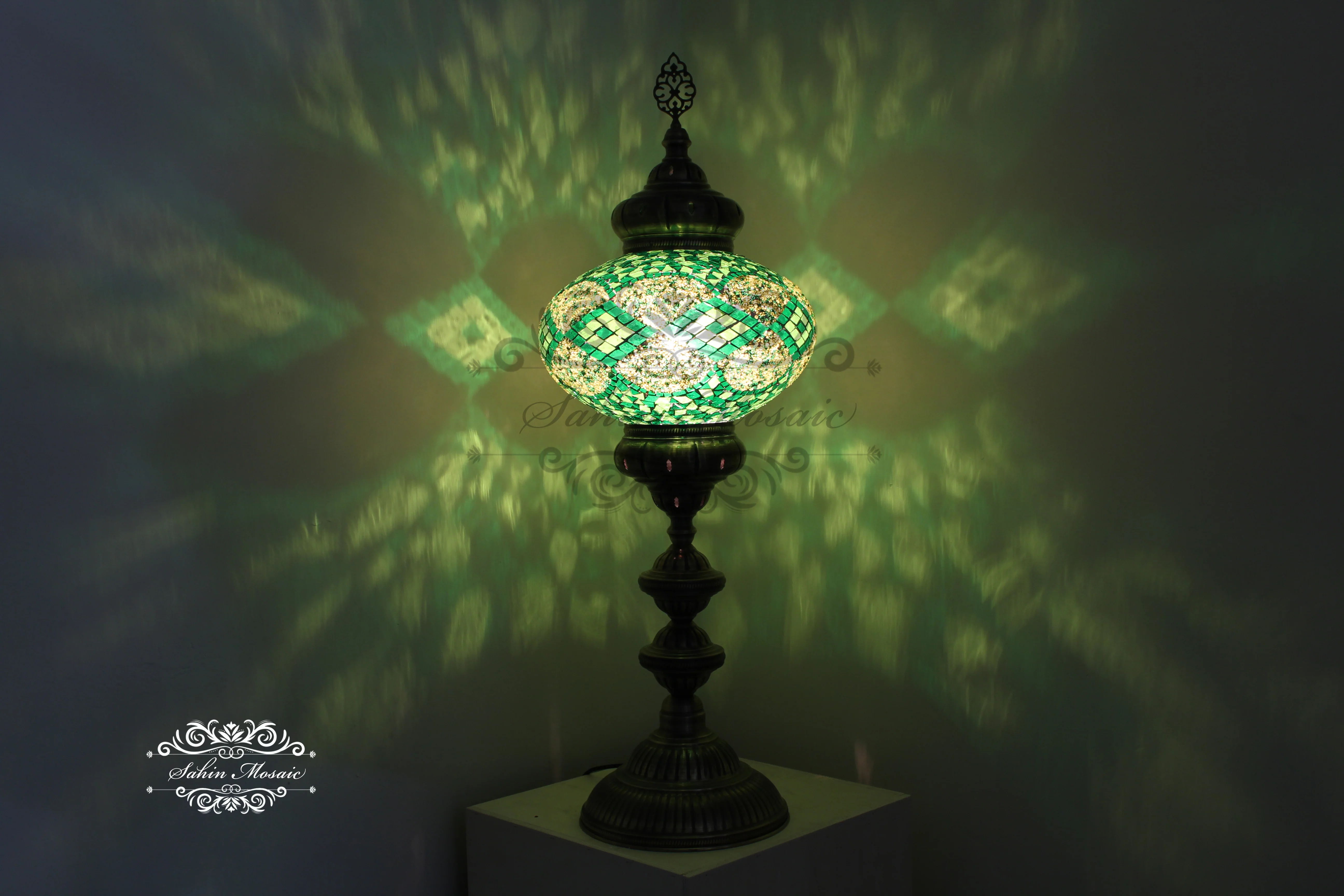 NO6 SIZE MOSAIC FLOOR / TABLE LAMP